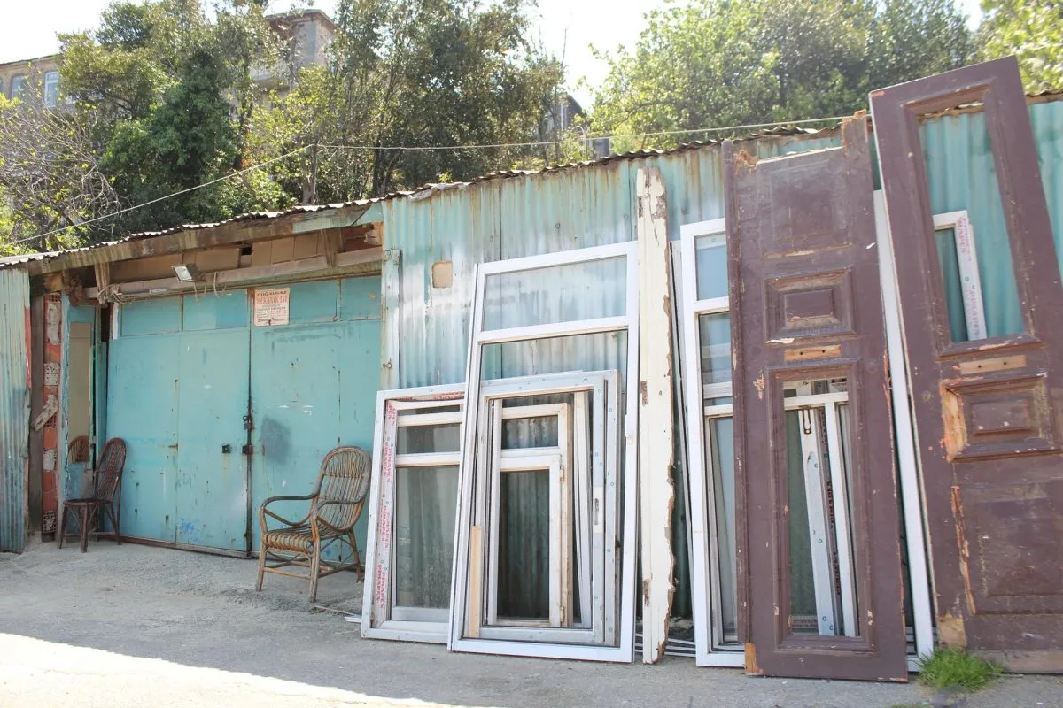 خرید ضایعات در و پنجره در تهران